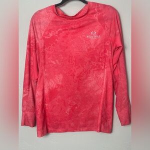 Realtree Coral Long Sleeve Performance Shirt. Small